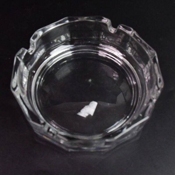 Transparent Ashtray – Cigarette Holder for Home, Office, Bar & Restaurant (1 Pc)