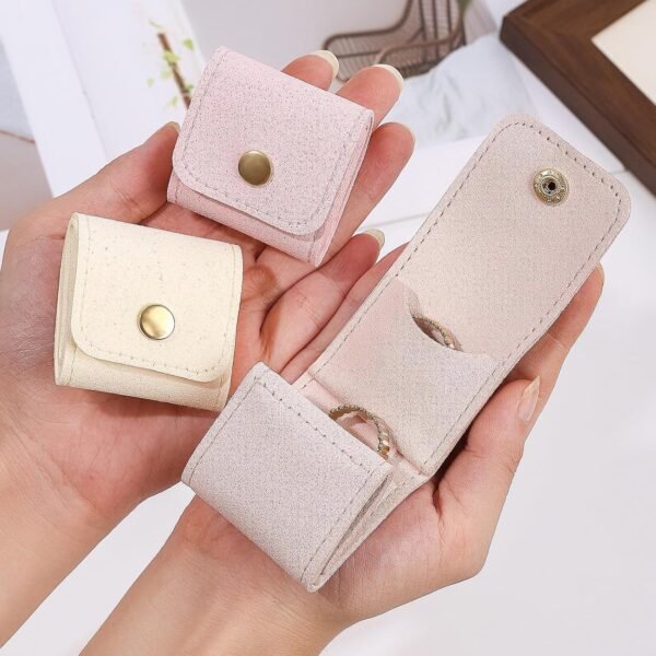 03_JewelryCase.jpg Compact Foldable Jewelry Storage Pouch / Wallet (1 Pc)