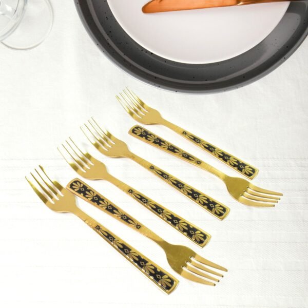 03_a060d8e3-4da4-4511-b45e-d1c4fe160383.jpg Stainless Steel Premium Fork Traditional Design Tablewar (6 Pcs Set / Golden)