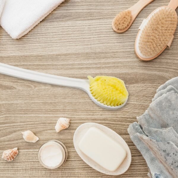 03_a9f7c33b-27b5-4bf2-b9be-bc6f696beede.jpg Body Back Scrubber Brush Long Handle (1 Pc / 40 CM)