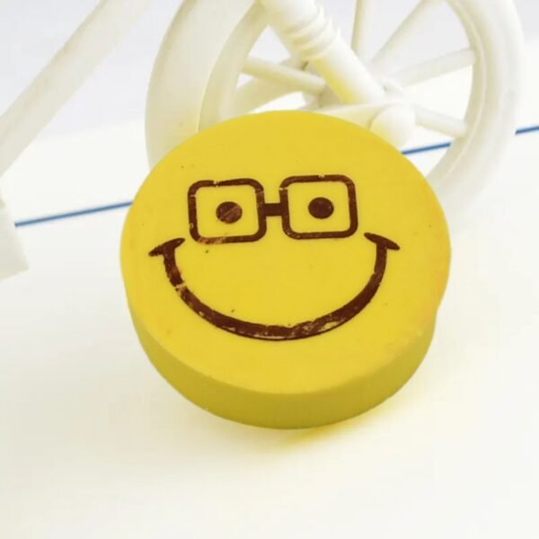 03_bde3466b-3621-4ef5-aac3-421cf3b43b7e.jpg Smiley Design Eraser (1 Pc / Mix Design)