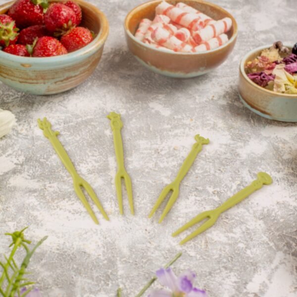 03_c11a4f94-c953-4498-9f47-a284c0f80b52.jpg Plastic Fruit Forks Cake Dessert Forks Mini Forks (50 Pcs Set)