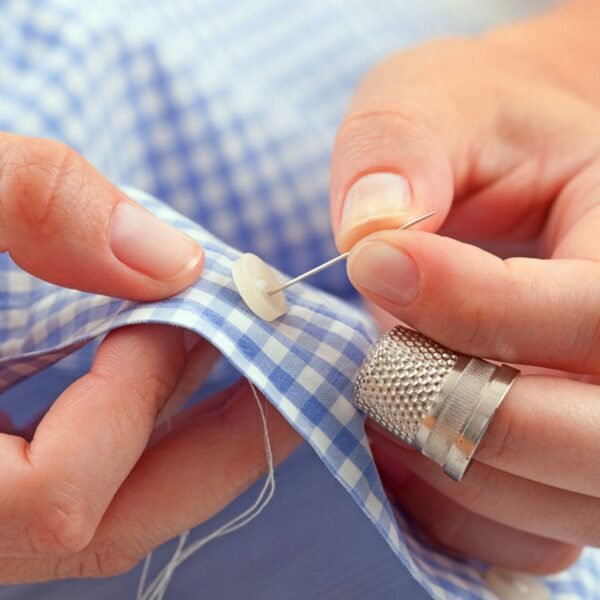 03_c52b2edb-3480-4c00-aabe-e70f991d64a3.jpg Heart-Shaped Sewing Box Multi-Functional Convenient Sewing Tools