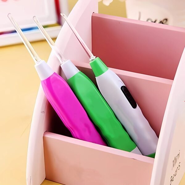 03_f57d63b9-5c59-409c-849e-374121bc56c0.jpg White LED Flashlight Earpick with Tweezer (1 Pc)