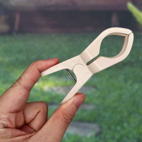 Cloth Drying Rope with Clips – Convenient and Durable Hanging Solution (12 Pc)