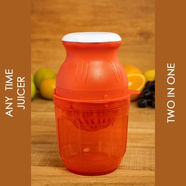 03_juicer.jpg Supermom Handheld Anytime Manual Juicer (1 Pc)