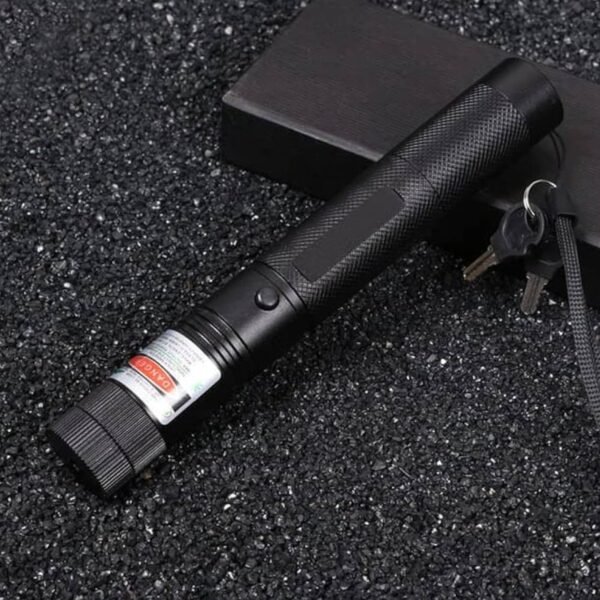 03_laser.jpg High-Power Green Laser Pointer Set