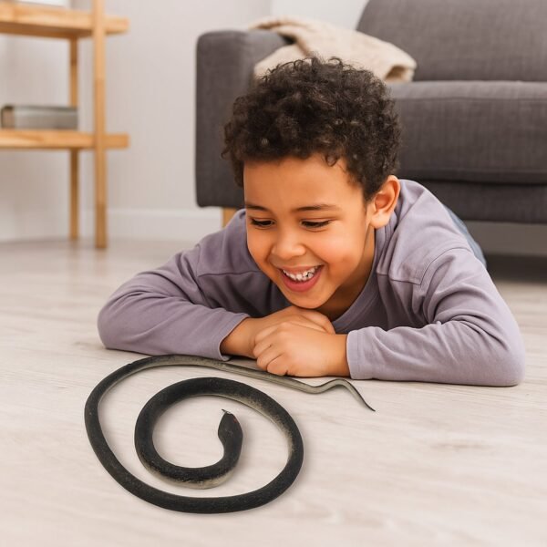 Realistic Rubber Snake Prank Toy (1 Pc)