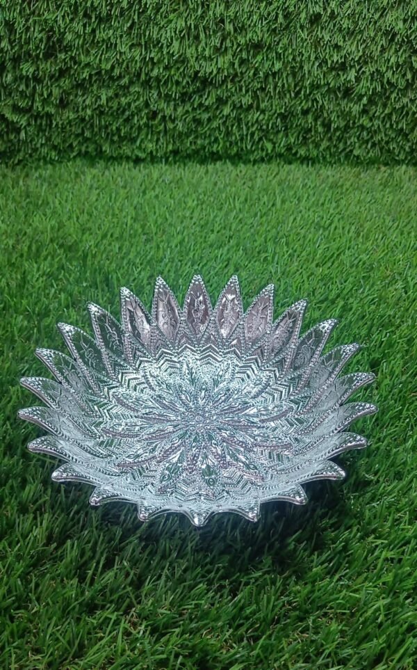 0498551e-3e0d-4a0e-aac6-d439866e5e42.jpg Plastic Silver Finish Serving Tray, Decorative Multipurpose Tray (1 Pc)