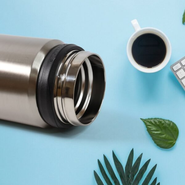 04_05c6ab99-8df4-4804-880a-c8f9e5cdff0e.jpg Stainless Steel insulated Vacuum Water Bottle (1000ml)