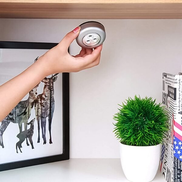 04_112c15e1-6bed-4099-aa42-0a9f65ef9d94.jpg 3-LED Battery-Operated Touch Light (1 Pc)