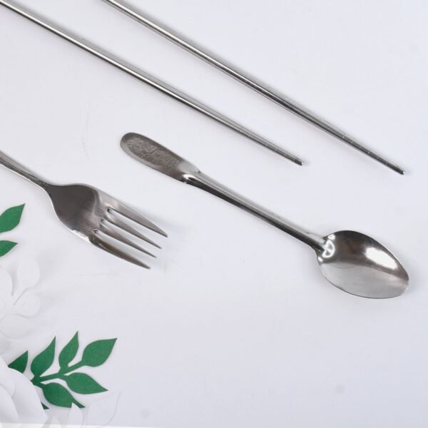 04_1b7d105b-e0d8-42ab-a930-5746b4a78dc5.jpg Portable Utensils Travel Camping Cutlery Set 4 Pc With case