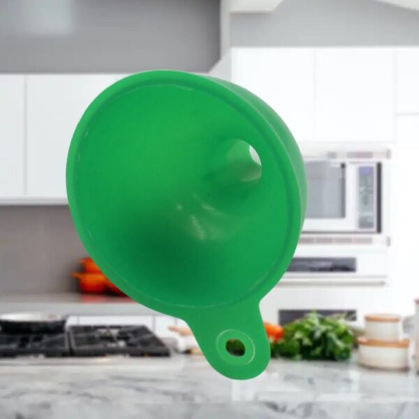 Silicone Funnel Pouring Oil, Sauce, Water, Juice And Small Food-Grains (1 Pc Green)