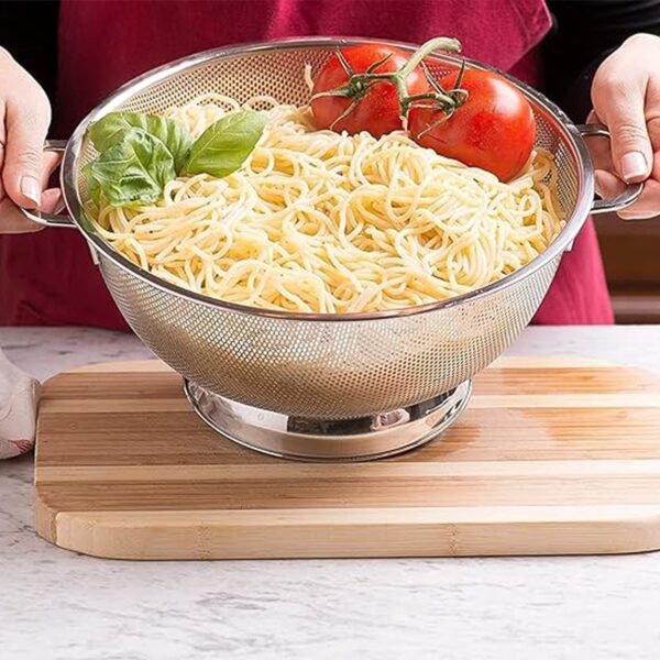 04_258765dc-1c59-4cdc-a4f9-44d63c330e33.jpg Apex Stainless Steel Mesh Colander