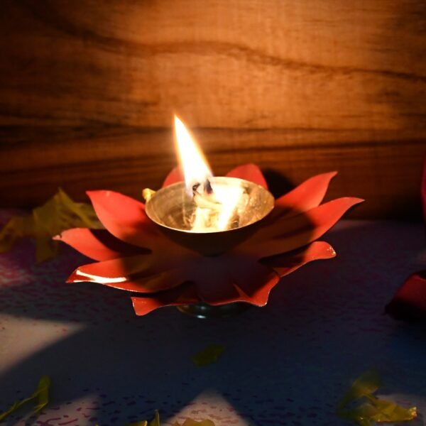 Lotus Shaped Brass Oil Diya (1 Pc)
