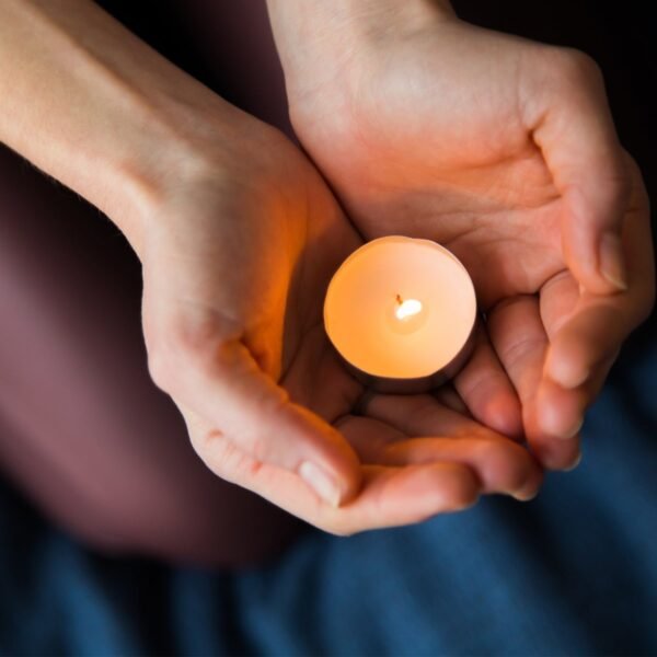 Rose Flower tealight candles (Pack of 10 Pcs.)