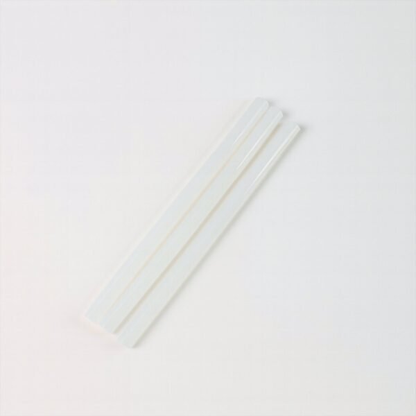 04_3f1a5fd2-c291-4d1c-a9bc-4249e75e7468.jpg Hot Melt Glue Sticks for Glue Gun – 20 cm Long
