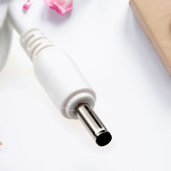 Facial Cleansing & Massaging Brush - (1 Pc)