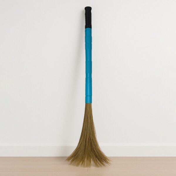 04_43524614-014b-44dd-9531-18ef99c2b0fc.jpg Pro Clean Expandable Floor Broom with Plastic Handle
