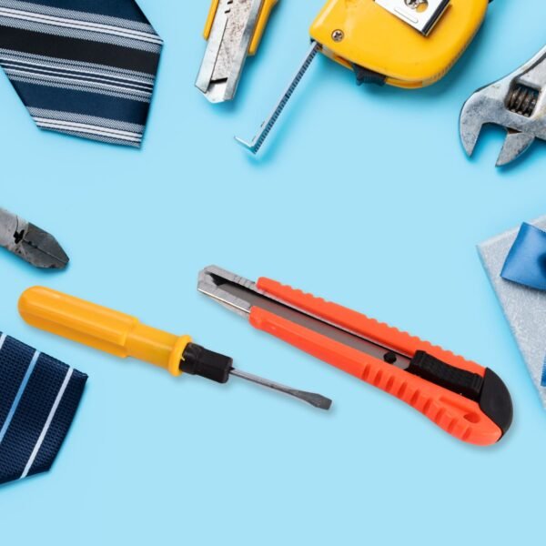 7-Pcs Hand Tool Kit with Magnetic Wristband for Screws & Bolts