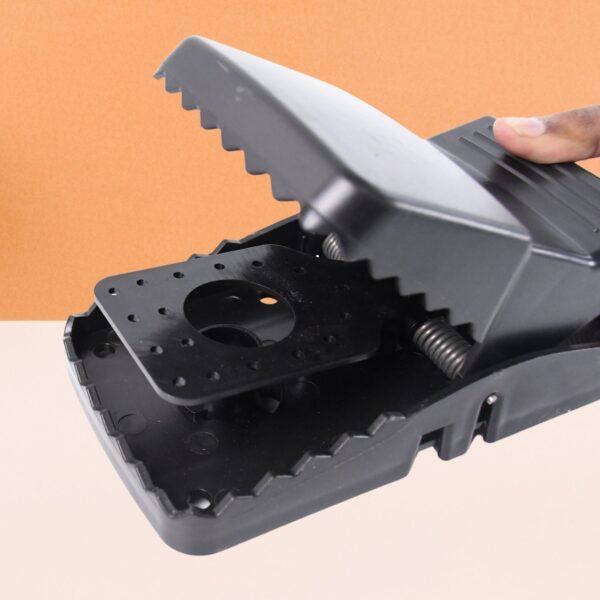 Big Mouse trap with extremely highly sensitive trigger mechanism (1 Pc)