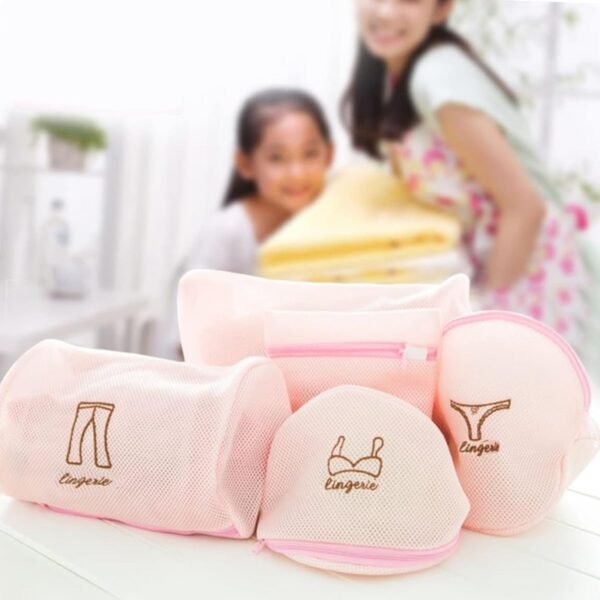 Zippered Mesh Laundry Wash Bags for Delicates & Lingerie (5 Pc Set)