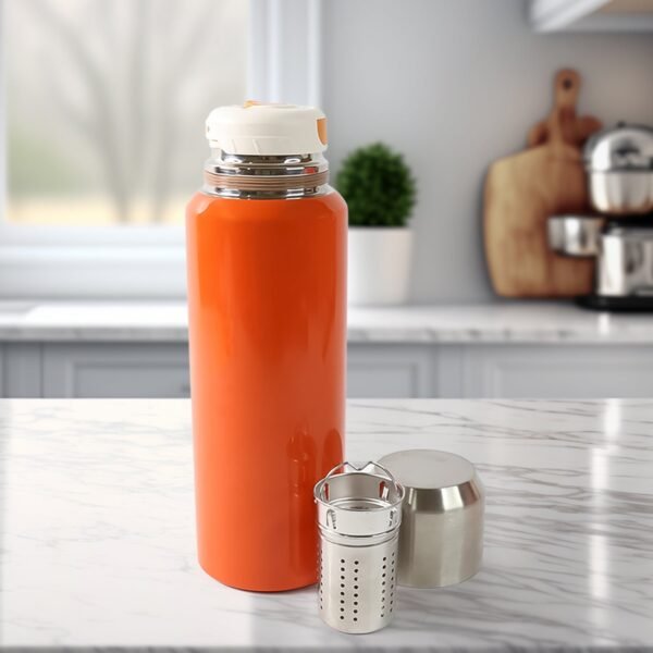 Stainless Steel Insulated Vacuum Flask Bottle (600ml) Approx