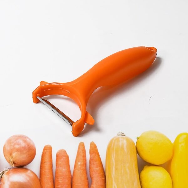 04_703caf71-629e-42c5-aaab-3d81f5304606.jpg 2 in 1 Kitchen Combo Lighter with Vegetable Cutter Peeler For Kitchen (2 Pc Set)