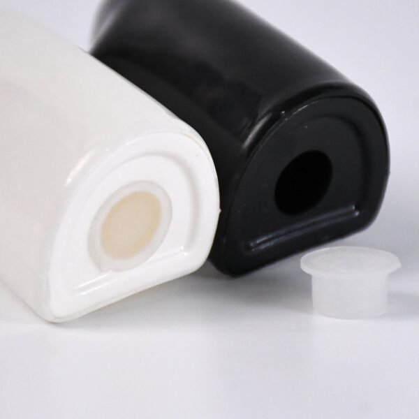 Salt and Pepper Seasoning and Spice Shakers Cute Plastic (2 Pcs Set)