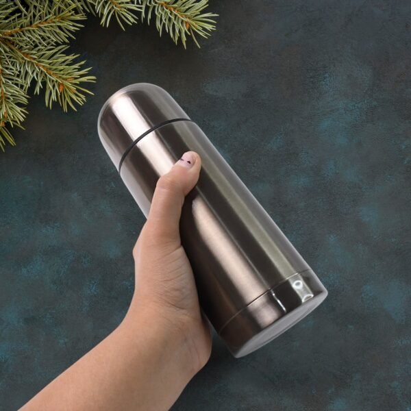 04_73d87deb-a2a3-4816-b51f-56f5472a25ec.jpg Stainless Steel Hot And Cold Water Bottle With Push-down Lid (350ml)