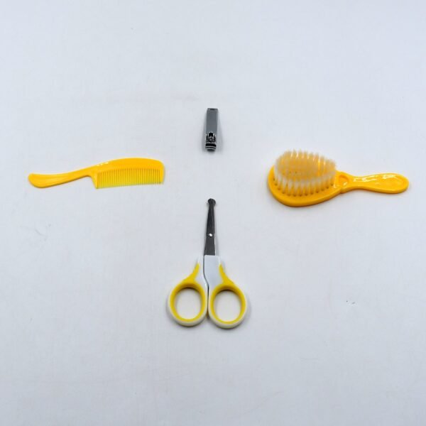 04_7f02cd19-fb26-4774-8c5a-b6288314a474.jpg Born Baby Health Care Kit 4 in 1 Nail Clipper Brush Comb Scissors (4 Pcs Set)