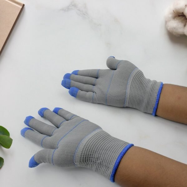 Small 1 Pair Cut Resistant Gloves Anti Cut Gloves Heat Resistant, Nylon Gloves