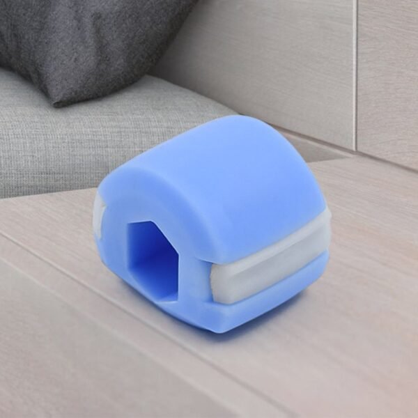 04_b2b2c65f-3552-48d7-9638-39af927db442.jpg Cn Blue Mouth Exerciser Used To Gain Sharp And Chiselled Mouth Easily And Fast.