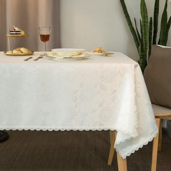 Reusable Table Cloth / Cover for Dining Picnic (140×140 Cm / 1 Pc)