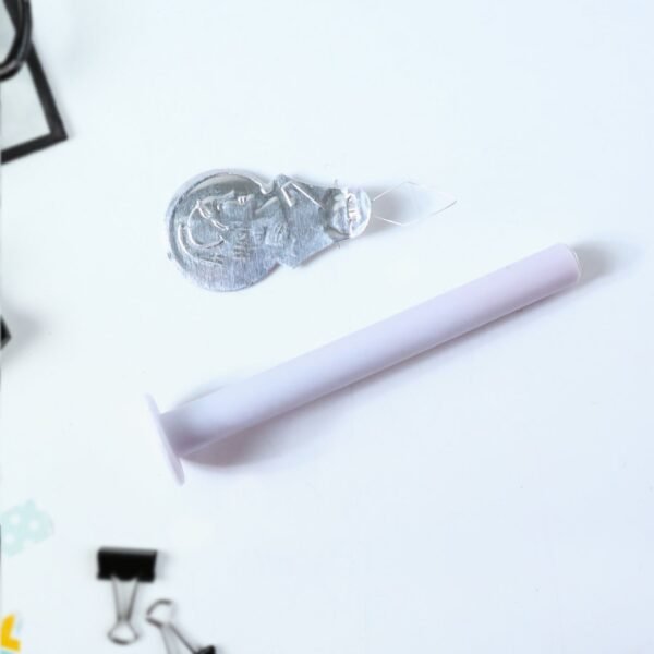 04_baf5899f-24e4-4113-ad1b-58de5b1474ec.jpg Portable Handheld Mini Sewing Machine (1 Pc)