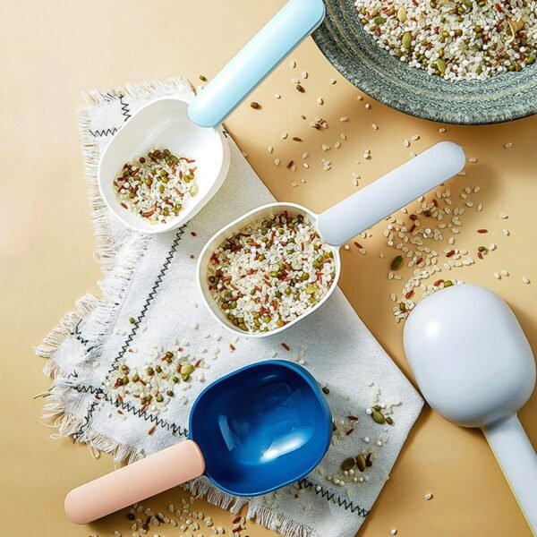 04_bd291d75-4ba6-4a8e-84ba-5f1bcbaea028.jpg Large Plastic Measuring Spoons Flour Scoops for Home Kitchen (1 Pc)