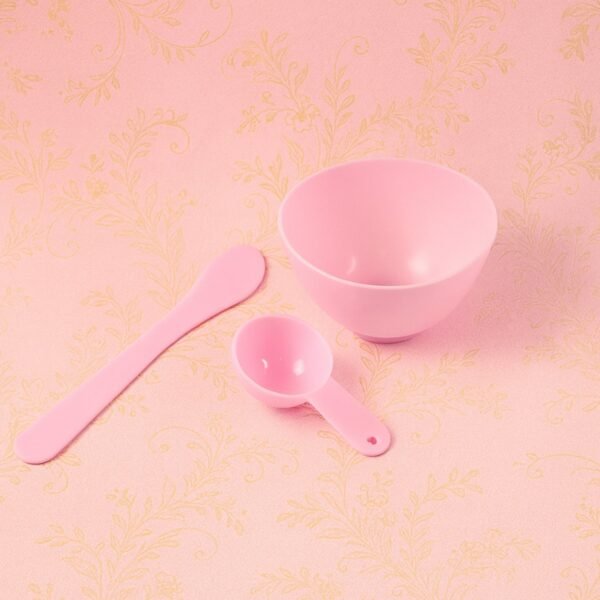 04_beauty-product.jpg 3-Piece Facial Mask Mixing Bowl Set