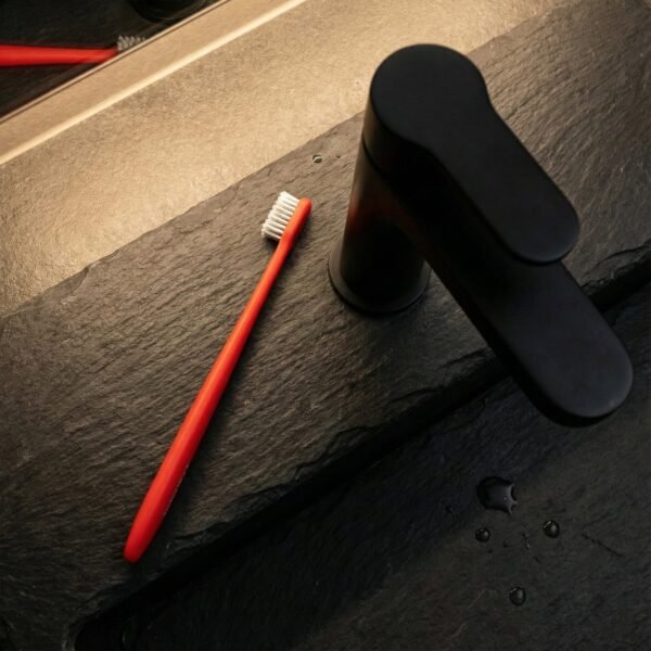 04_brush_5625295f-733c-406d-9e4d-73814186dcbe.jpg Soft Bristle Kids Toothbrush (1 Pc)