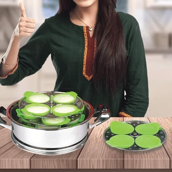 04_c619ef3a-dfeb-4471-b4a5-a46cc445e53a.jpg Idli Maker Cups Food-Grade Silicone Non-Stick Idli/ Dhokla/ Egg Poacher (4 Pcs)