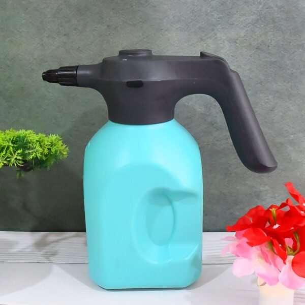 04_c863f605-cfcb-4bf2-8344-c63d50a2a29a.jpg Electric Spray Bottle Garden Sprayer Automatic Watering Can (1Pc / 2Ltr.)