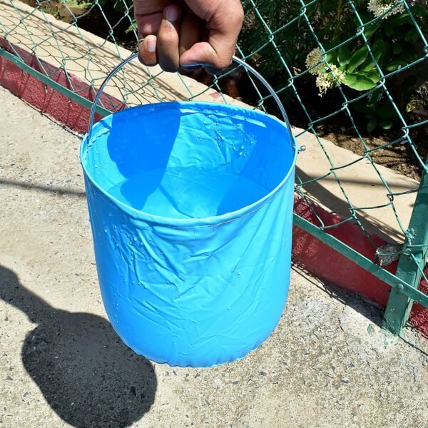 04_d8e8093b-ca0a-423d-b231-920f4af54b31.jpg Folding Bucket, Portable, Round Bucket, Simple Bucket (1 pc / Mix Color)