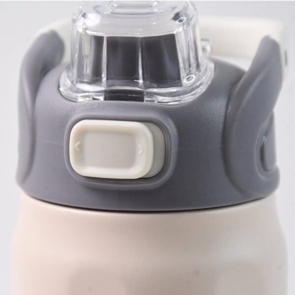 04_eb1f7ee0-de9c-4cf9-833f-79156a9723ac.jpg Stainless Steel Insulated Vacuum Bottle (680ml Approx)