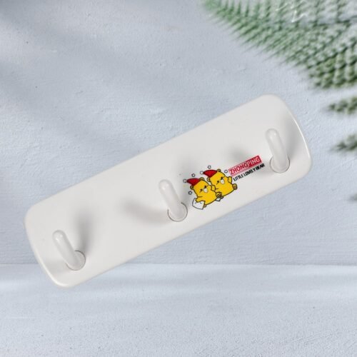 04_ed366773-5ec3-4ae2-b9ec-0f0245067b71.jpg 3 Pin Plastic Cloth hanger, Wall Door Hooks Rail for Hanging Clothes.