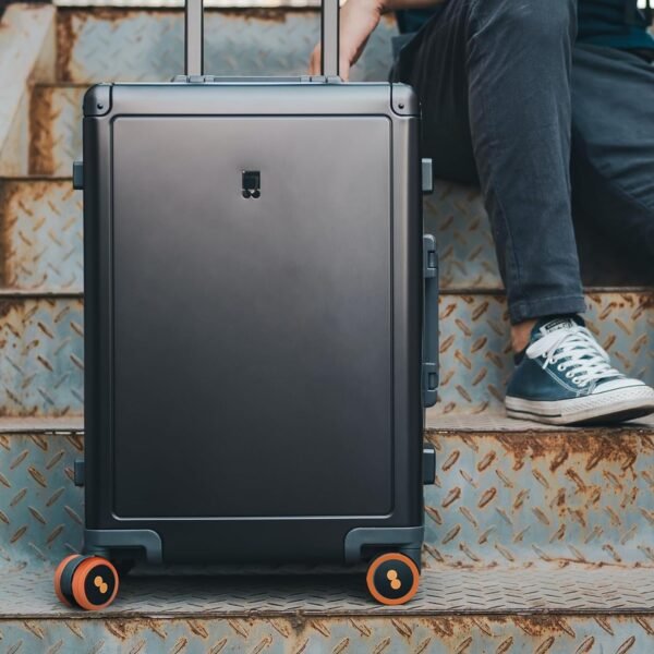 04_ed5cea9b-0c77-4ae3-af5d-eb162d4a6267.jpg Silicone Suitcase Wheel Covers – Noise Reduction & Protection (4 Pc Set)