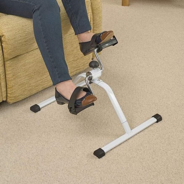 04_exerciser.jpg Mini Pedal Exerciser for Home Workout (1 Pc)