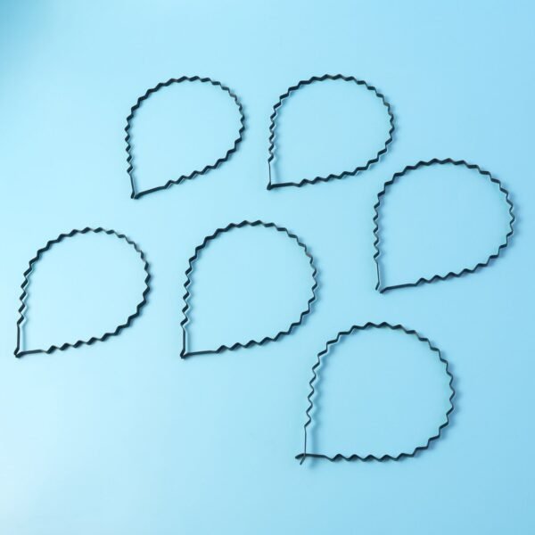 04_fe62ecfa-e2cf-44a9-bb45-e59265d74b63.jpg Premium Metal Zigzag Hair Bands for Men & Women (6 Pc)