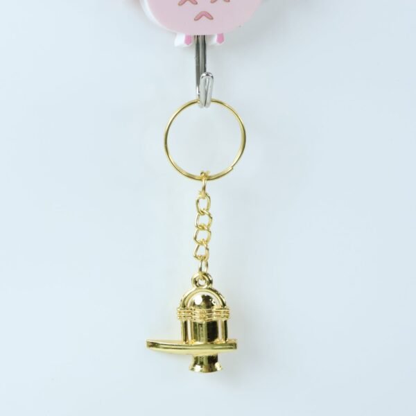 04_keychain_e510505b-f03e-4826-8678-bbedf8d4457c.jpg Shivling Golden Metal Keychain (1 Pc)