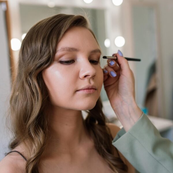 04_make-up-brush.jpg 4 in 1 Portable Makeup Brush Set with Storage Pouch