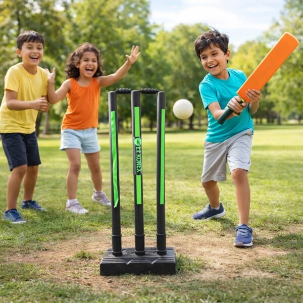 04_stump.jpg Cricket Stump Set with Heavy Base Stand (1 Set)