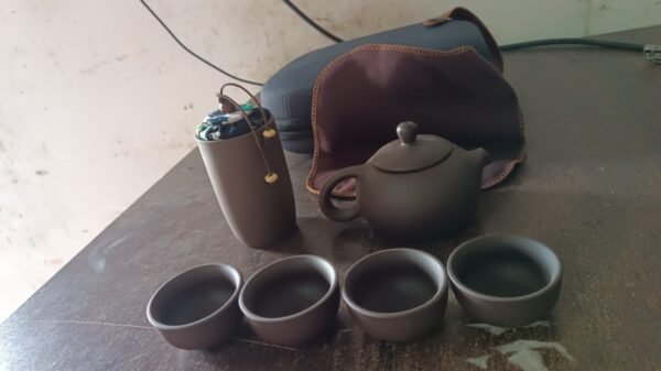 04b61f8b-266a-4db1-8959-afeb49dd9612.jpg Portable Kung Fu Tea set with a portable travel bag (set of 6pcs)